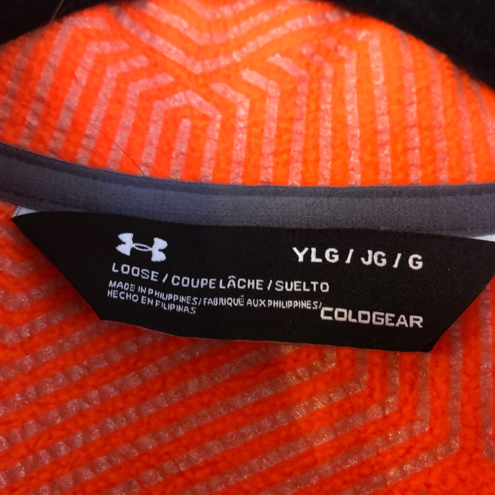 Youth Under Armor Sweatshirt - Picture 5 of 5